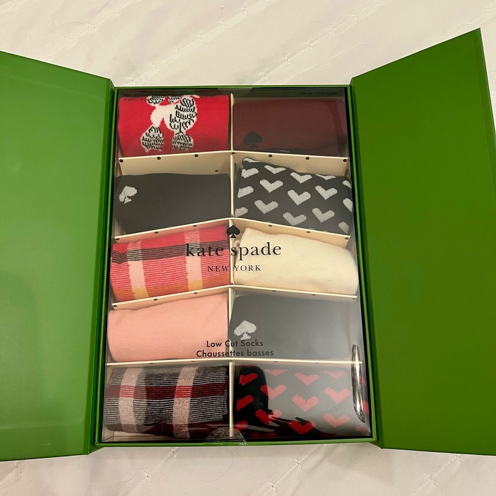 🧦Kate Spade 10 Days of Socks Gift Box